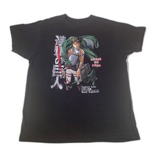 Levi captian Attack on titian  Season 3 T-Shirt anime funimation